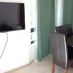 Apartment Sea Garden Marina 3 *